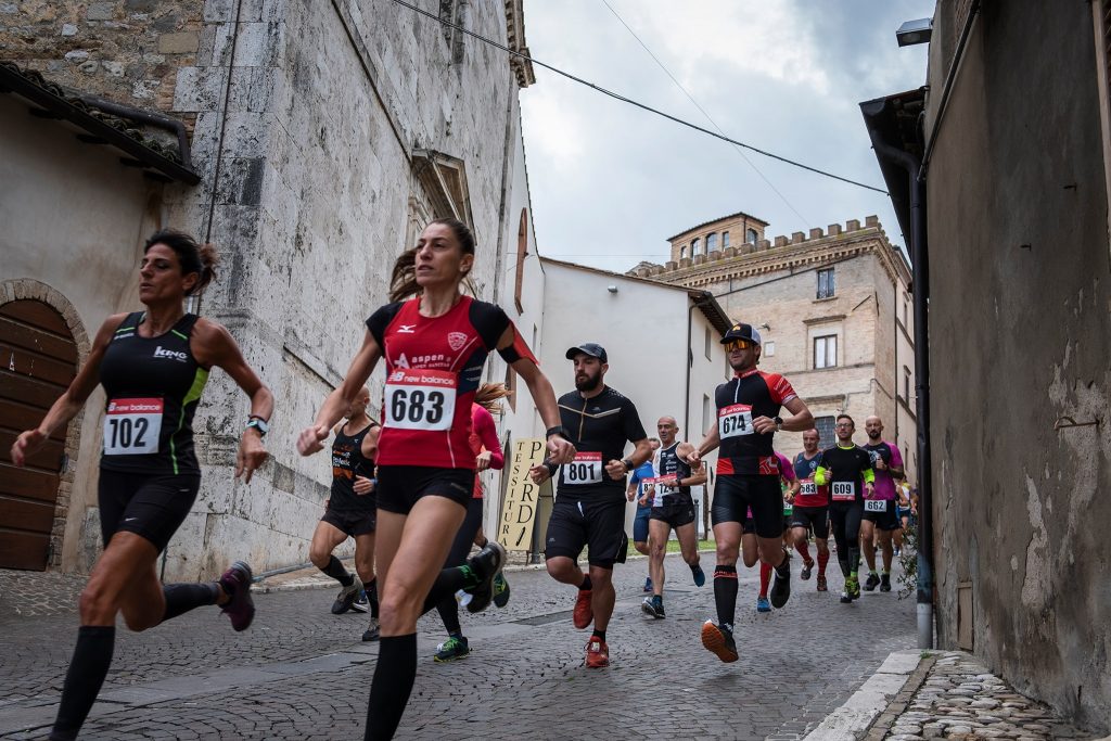 TORNA LA SAGRANTINO RUNNING THE WINE TRAIL Storiecorrenti