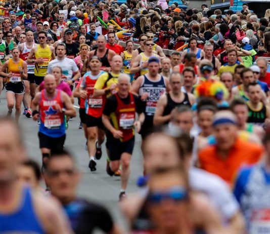 Overbooking di vite (e di maratone) per esserci a tutti i costi