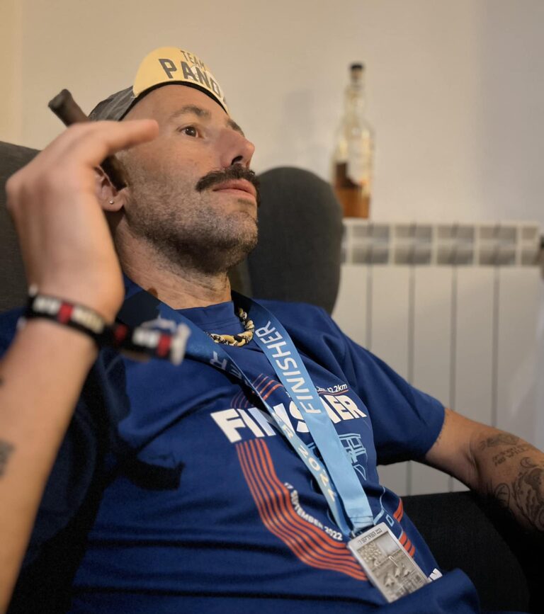 “Mo basta. M’hai rott i cojoni”