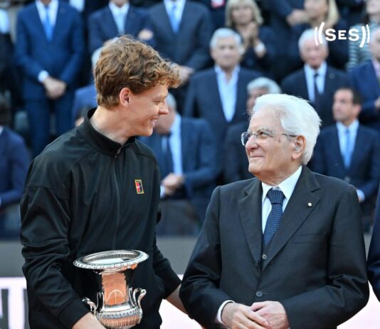 Un uomo, un campo, un Paese