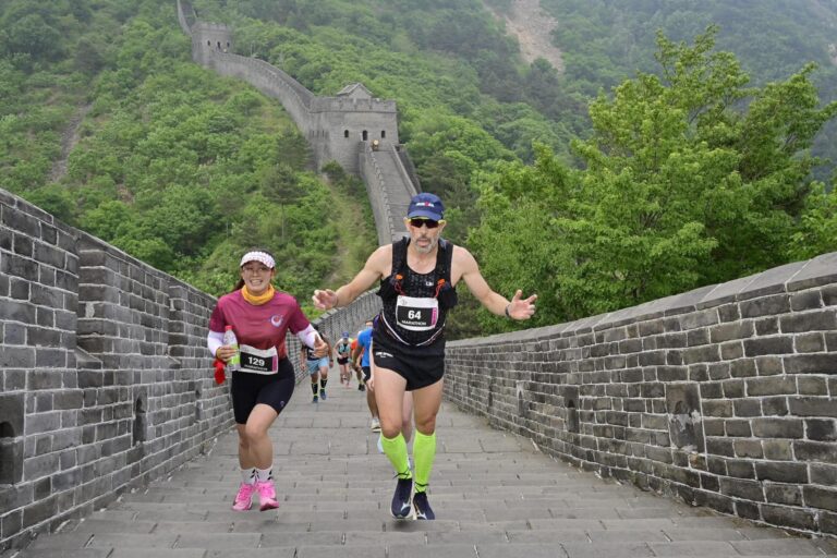 Maratona della Grande Muraglia: la sfida di Cristian tra storia, fatica e stupore