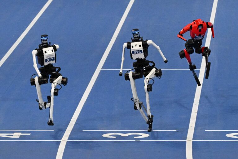 Noi robot. Loro atleti.